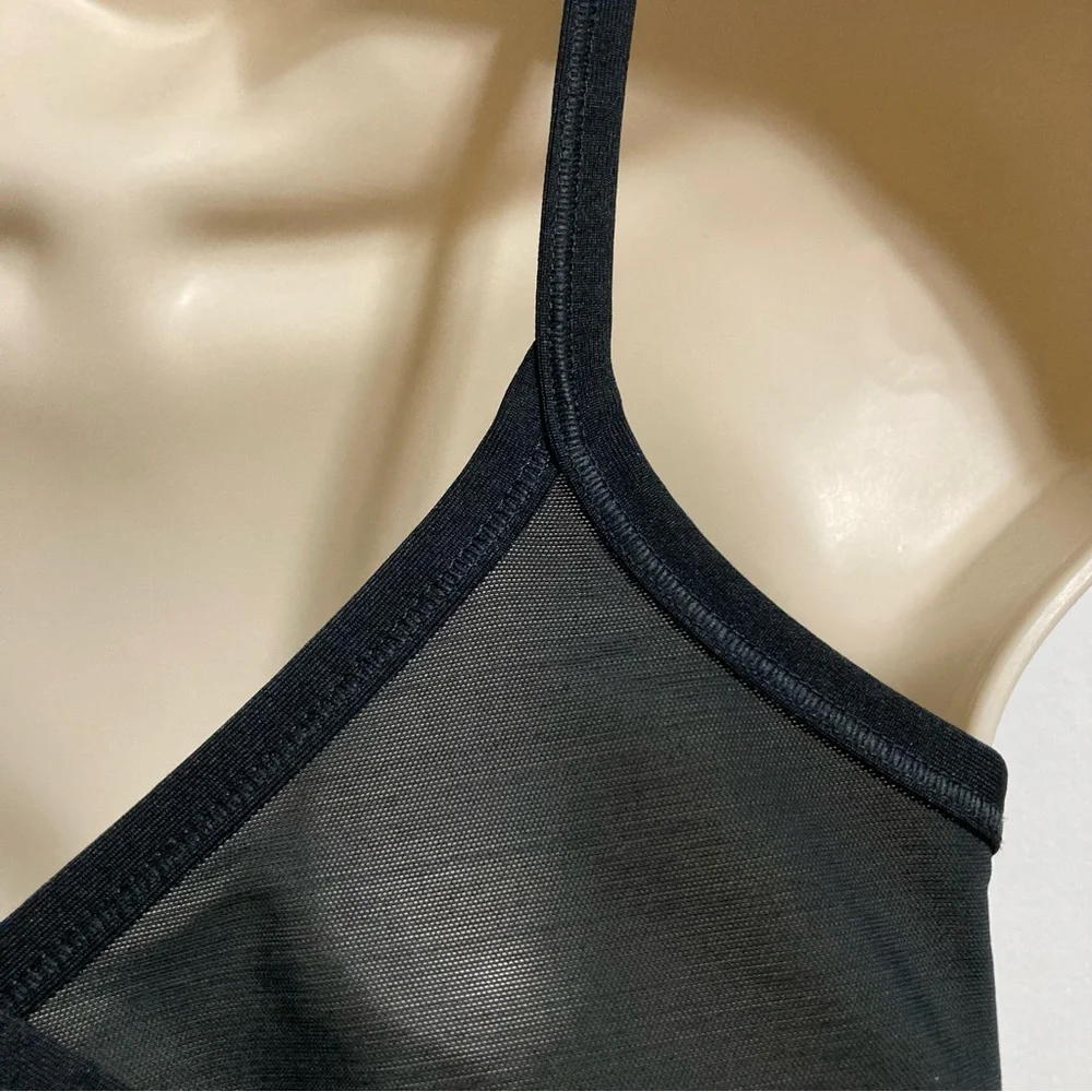 NIKE Dri-fit Light Support Criss Cross Mesh Back Sports Bra Black Womens Medium
